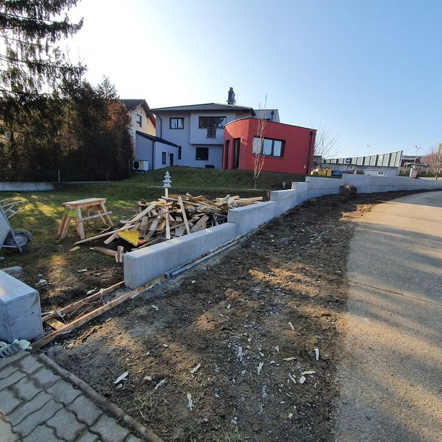 Einfriedung