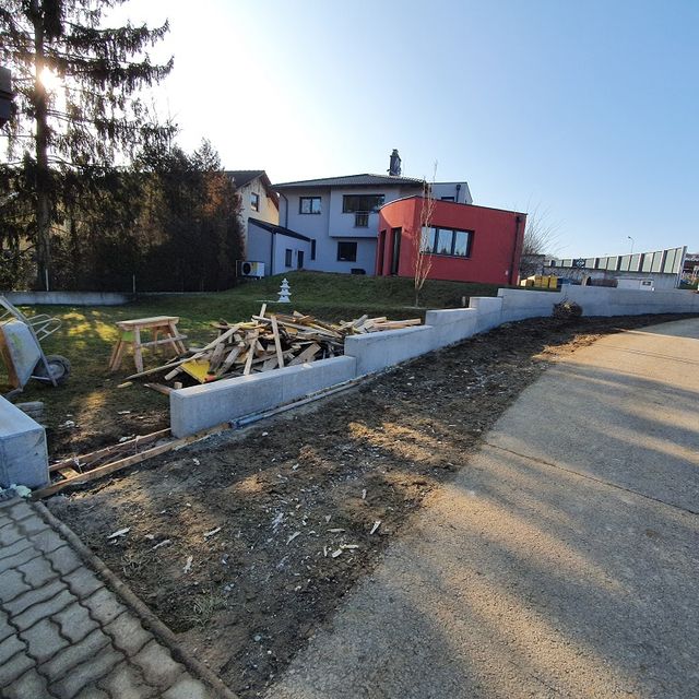 Einfriedung
