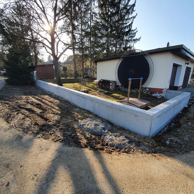 Einfriedung